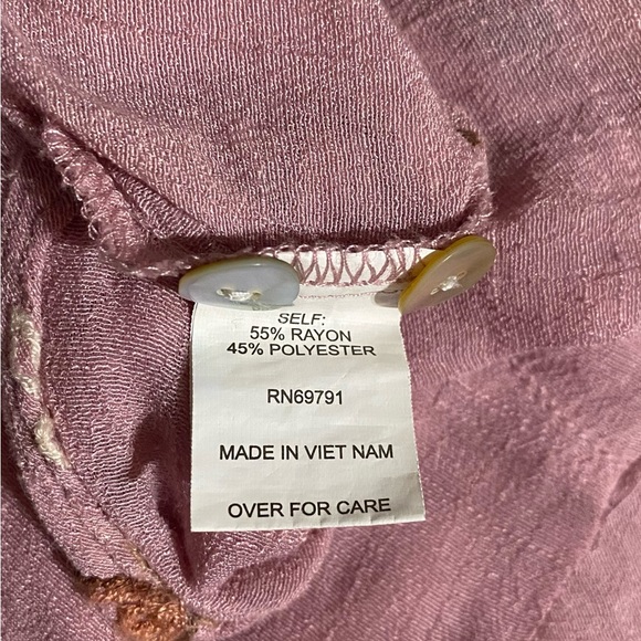 Figueroa & Flower Women's Sheer Flower Embroidered Button Up Blouse Size 1X - Picture 15 of 15